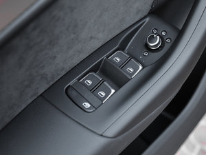 201740 TFSI quattro ȫr(q)\ {܇ƅ^(q)	