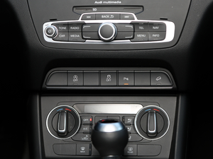 201740 TFSI quattro ȫr\ п؅^