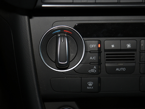 201740 TFSI quattro ȫr\ п؅^