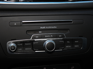 201740 TFSI quattro ȫr\ п؅^