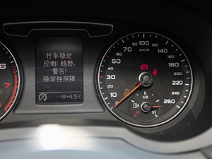 2017款40 TFSI quattro 全时四驱运动型 中控区