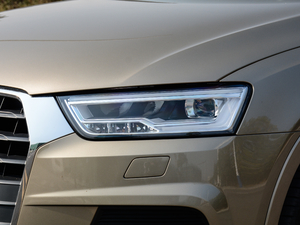 201740 TFSI quattro ȫrL ^