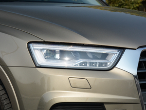 201740 TFSI quattro ȫrL ^