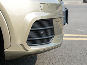 201740 TFSI quattro ȫrL ^