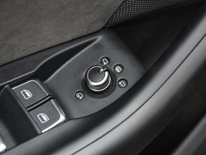 201740 TFSI quattro ȫr(sh)(q)L(fng) п؅^(q)