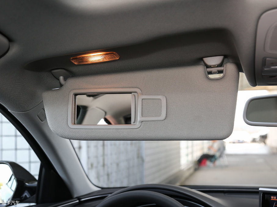 2018WA6L 30o 35 TFSI r