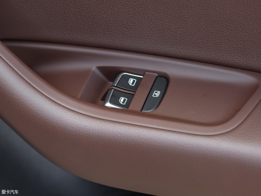 2018WA6L 30o 35 TFSI r