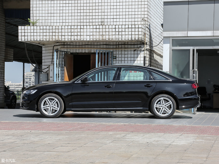 2018WA6L 30o TFSI Mȡ