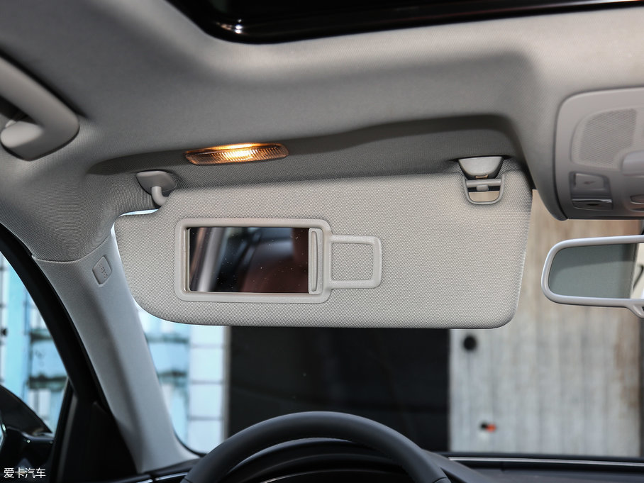 2018WA6L 30o TFSI Mȡ