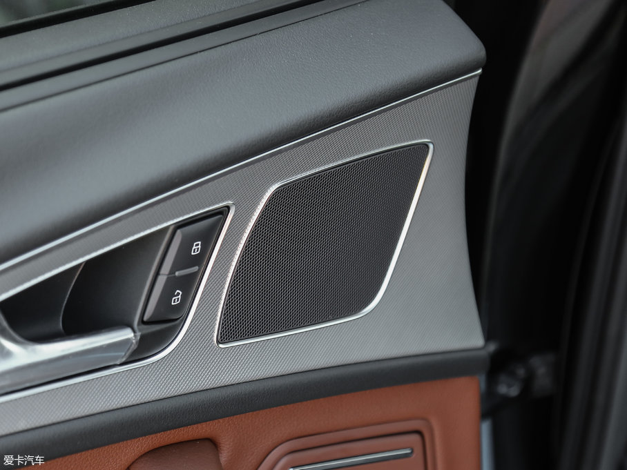 2018WA6L 30o TFSI Mȡ