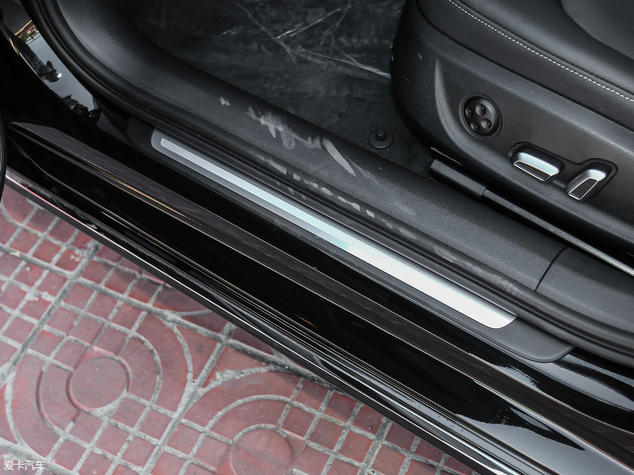 2018��W��A6L 30����o��� 35 TFSI �\����