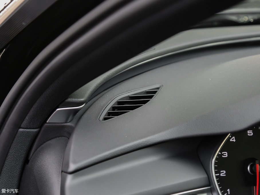 2018?yun)WA6L 30o(j) 45 TFSI quattro \(yn)(dng)