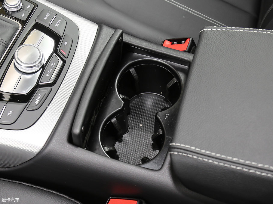 2018WA6L 30o(j) 45 TFSI quattro \(yn)