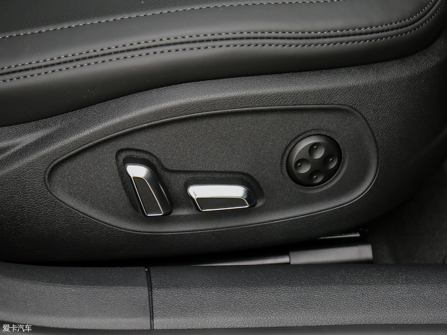 2018?yun)WA6L 30o(j) 50 TFSI quattro 