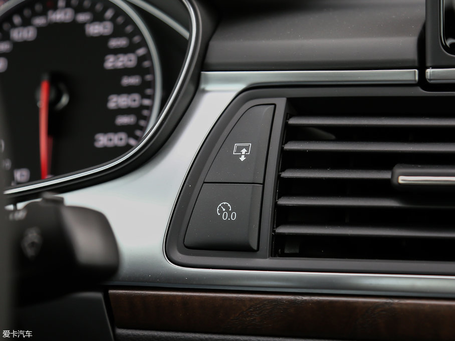 2018WA6L 30o 50 TFSI quattro 