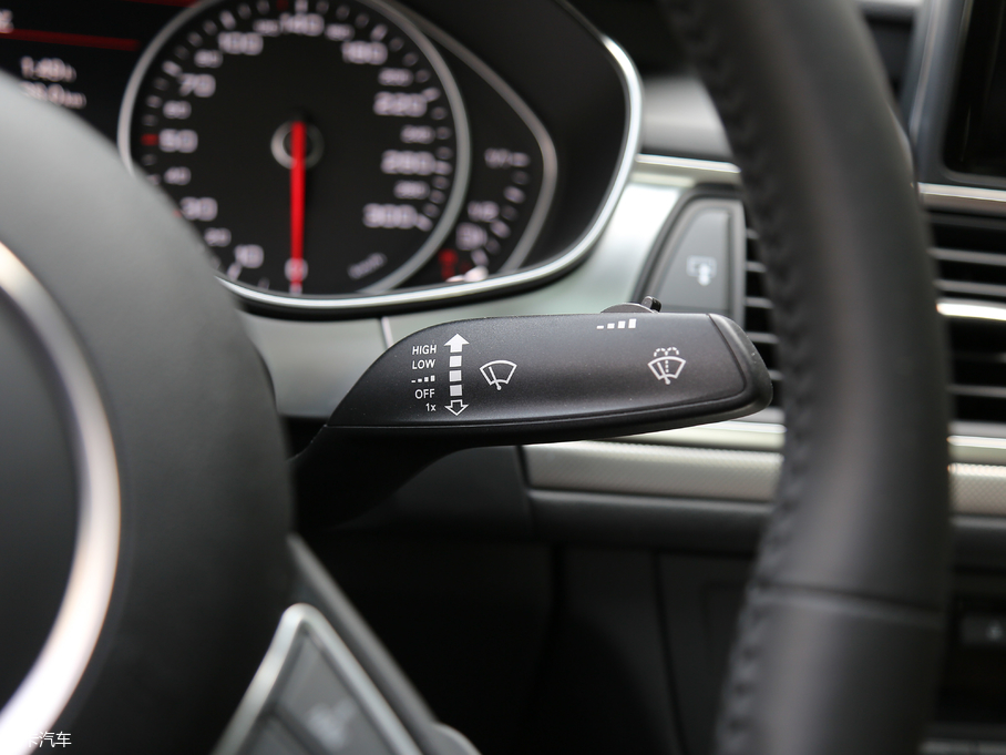 2018WA6L 30o(j) 35 TFSI \(yn)