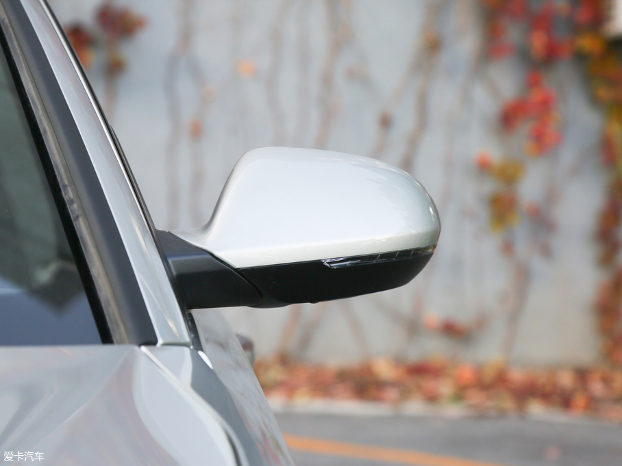 2018WA6L 30o 35 TFSI \