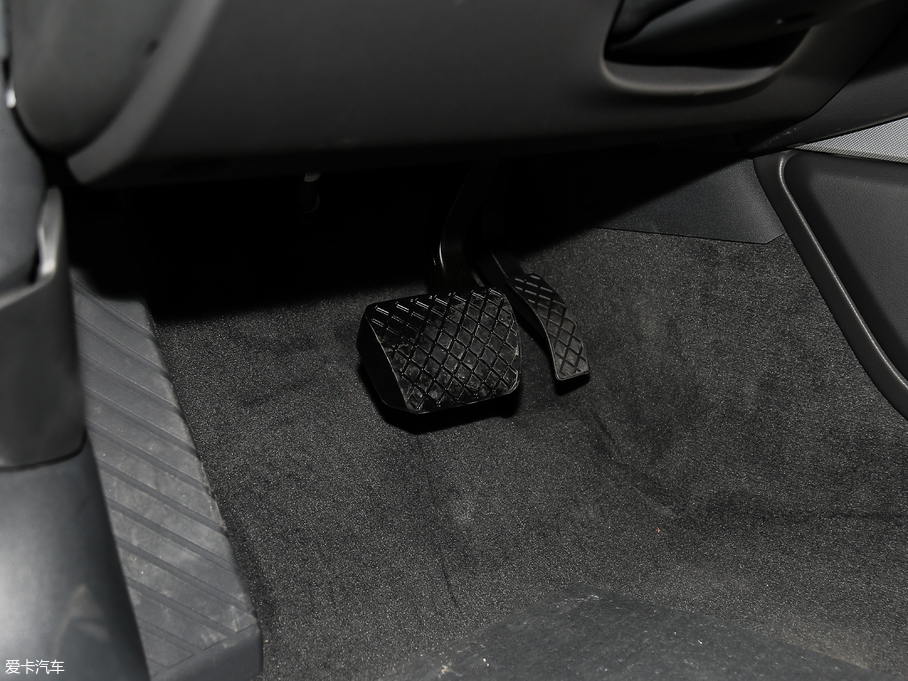 2018WA6L 30o(j) 35 TFSI r