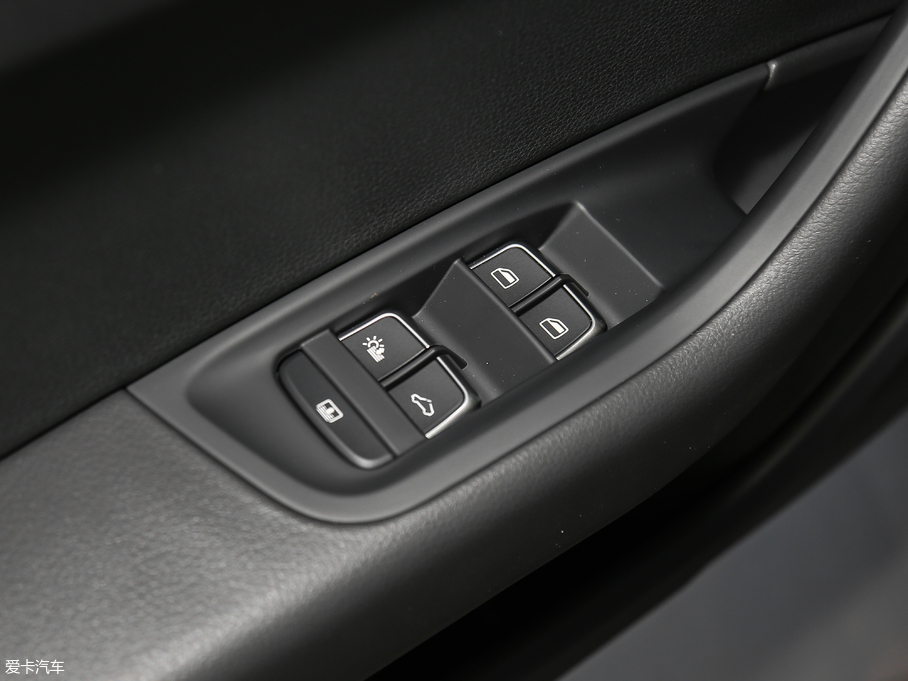 2018WA6L 30o 35 TFSI r