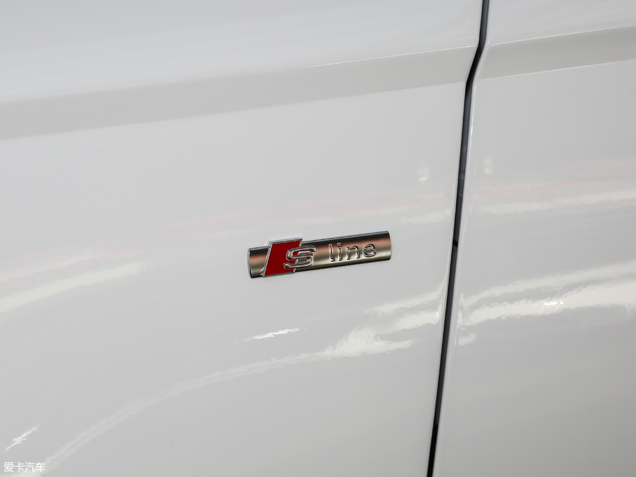 2018WA6L 30o 45 TFSI quattro \