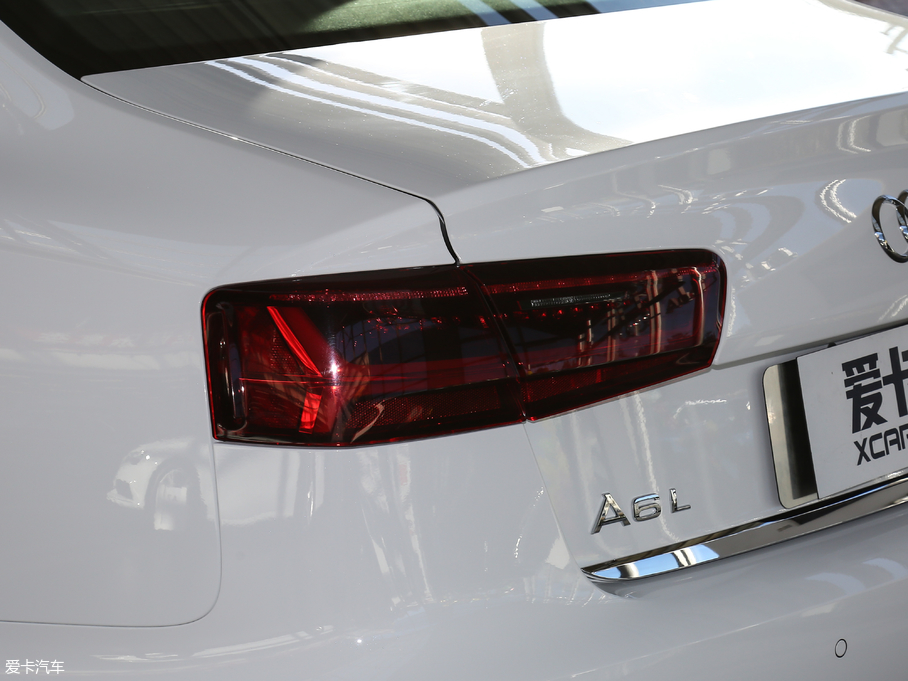 2018?yun)WA6L 30o(j) 45 TFSI quattro \(yn)(dng)