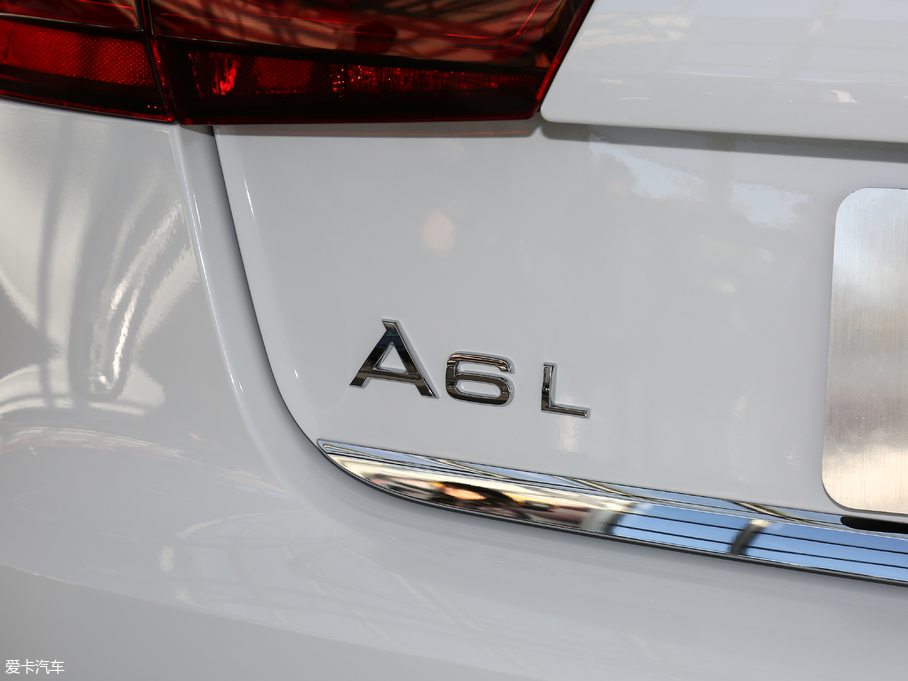 2018?yun)WA6L 30o(j) 45 TFSI quattro \(yn)(dng)