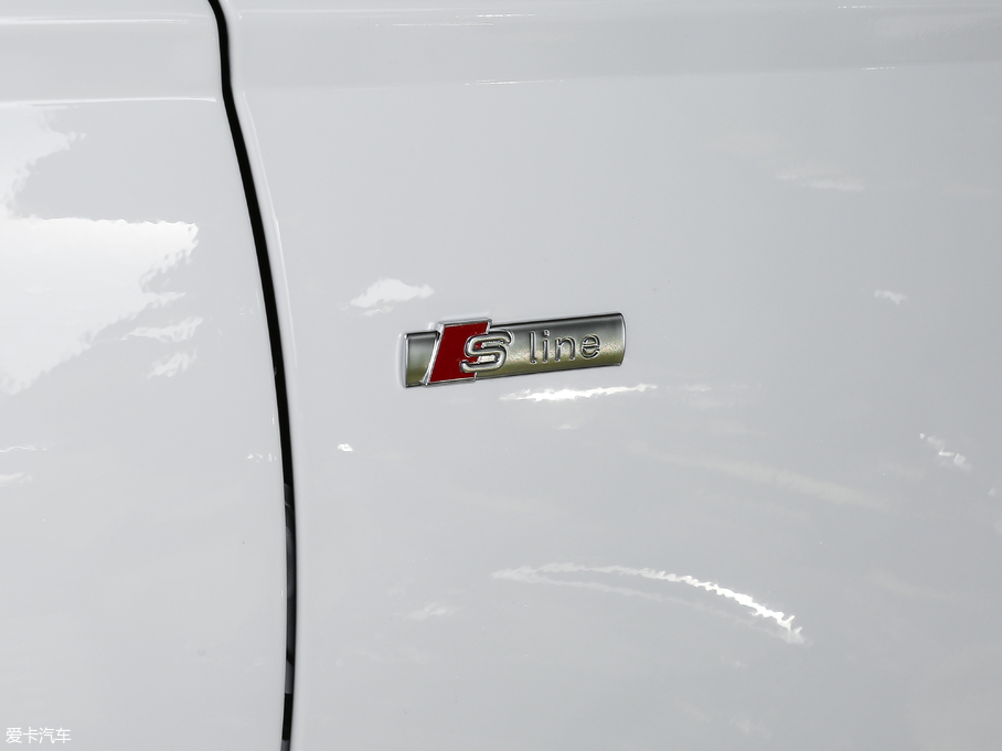 2018WA6L 30o 45 TFSI quattro \