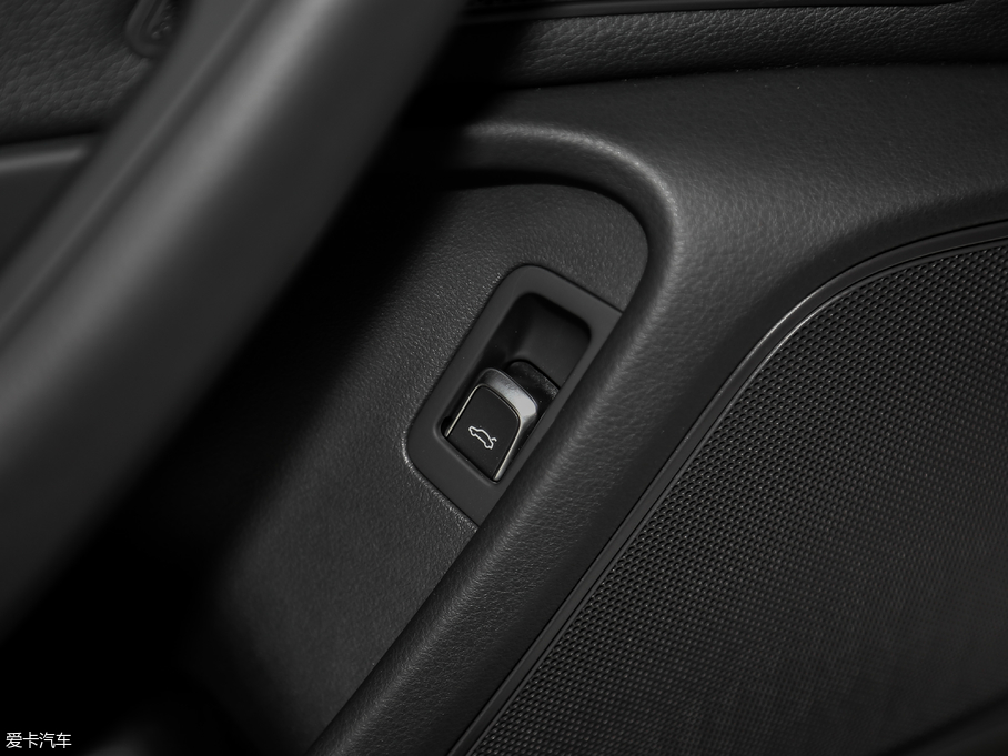 2018WA6L 30o(j) 45 TFSI quattro \