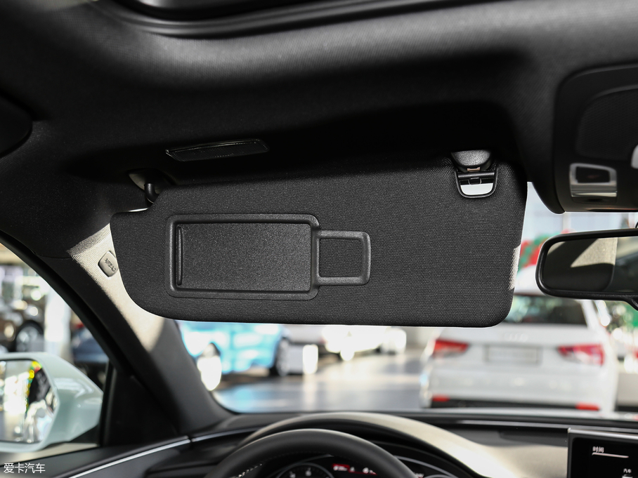 2018WA6L 30o 45 TFSI quattro \