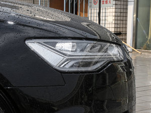 201830o 45 TFSI quattro \ ^