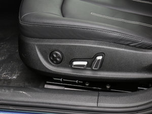 201830o 45 TFSI quattro \ {{