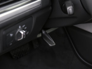 201830o(j) 45 TFSI quattro \(yn)(dng) g