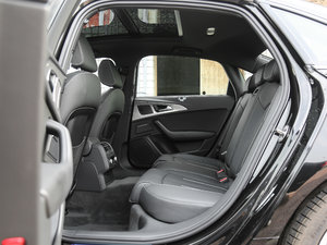 201830o 45 TFSI quattro \ ſg