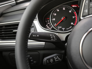 201830o 45 TFSI quattro \ п؅^