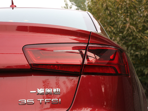 201830o 35 TFSI \ β