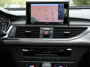 201830o 35 TFSI \ {L