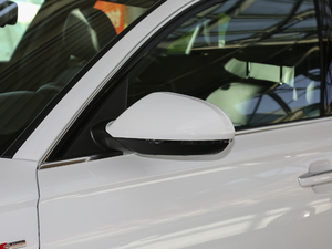 201830o 45 TFSI quattro \ ^