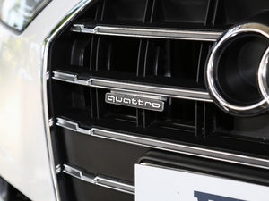 201830o 45 TFSI quattro \ ^