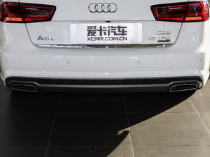 201830o 45 TFSI quattro \ Ś