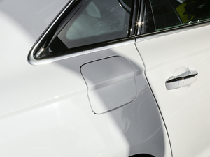 201830o 45 TFSI quattro \ ^