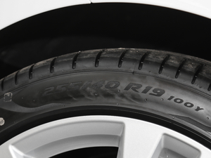 201830o 45 TFSI quattro \ ݆̥ߴ