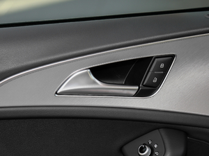 201830o 45 TFSI quattro \ g