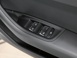 201830o 45 TFSI quattro \ g