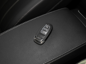 201830o(j) 45 TFSI quattro \ ܇耳