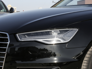 201830o 45 TFSI quattro A ^