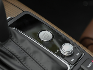 201830o 45 TFSI quattro A п؅^