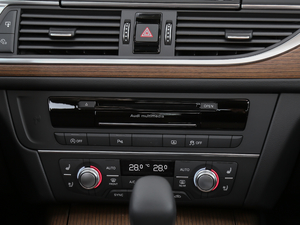 201830o 45 TFSI quattro A п؅^