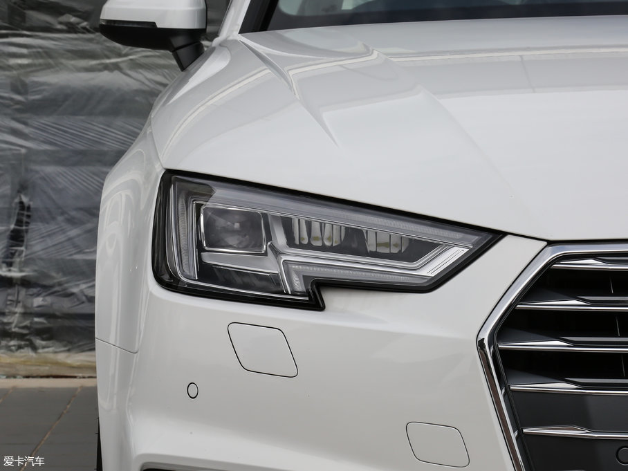 2018?yun)WA4L 30 40 TFSI r(sh)