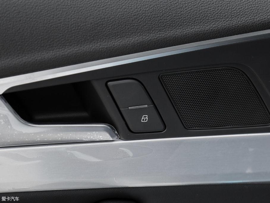 2018WA4L 30 40 TFSI r