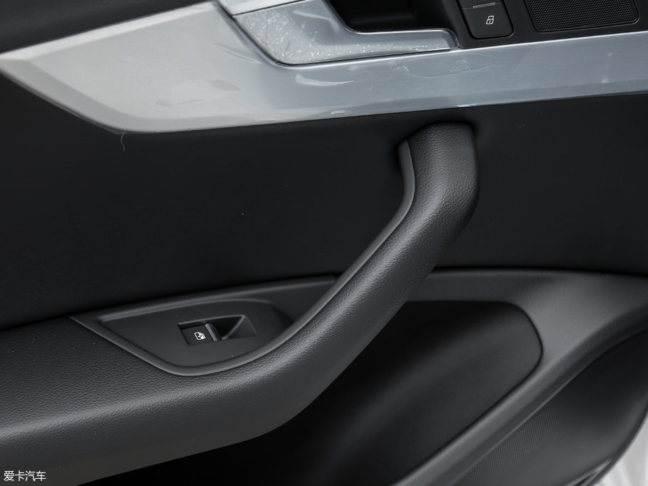 2018WA4L 30 40 TFSI r